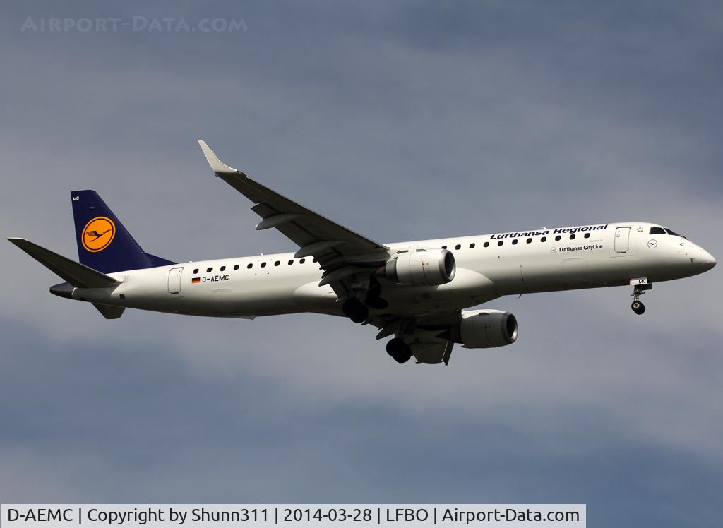 D-AEMC, 2009 Embraer 195LR (ERJ-190-200LR) C/N 19000300, Landing rwy 14R