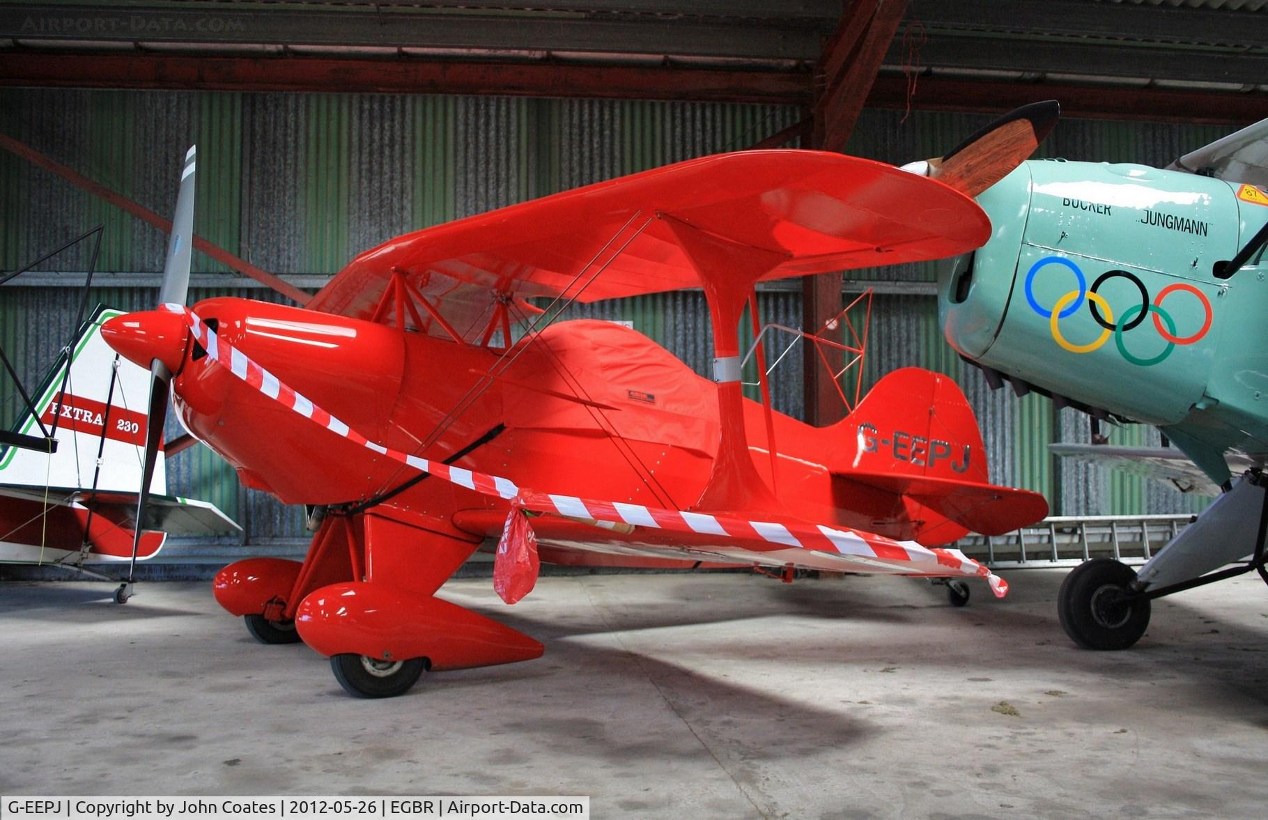 G-EEPJ, 1991 Pitts S-1S Special C/N PFA 009-11557, Hangared