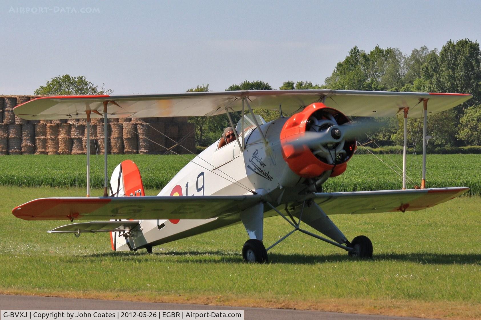 G-BVXJ, 1937 Bucker Bu-133C Jungmeister C/N E-19, Landing