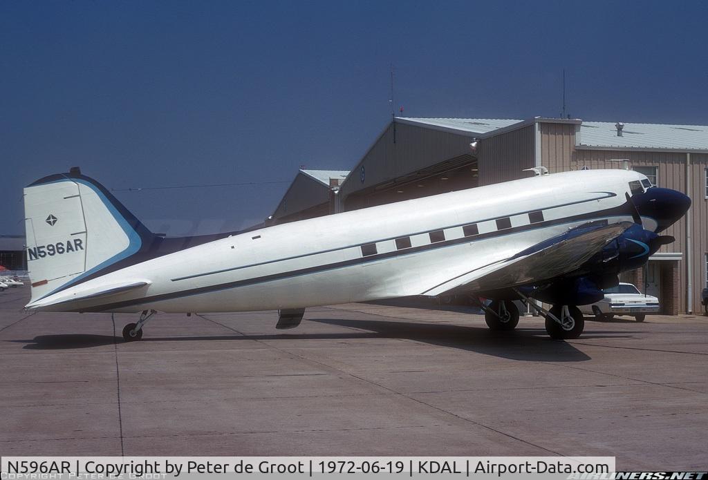 N596AR, 1942 Douglas DC-3 C/N 4877, ARCO  - Dallas Love Field 1972