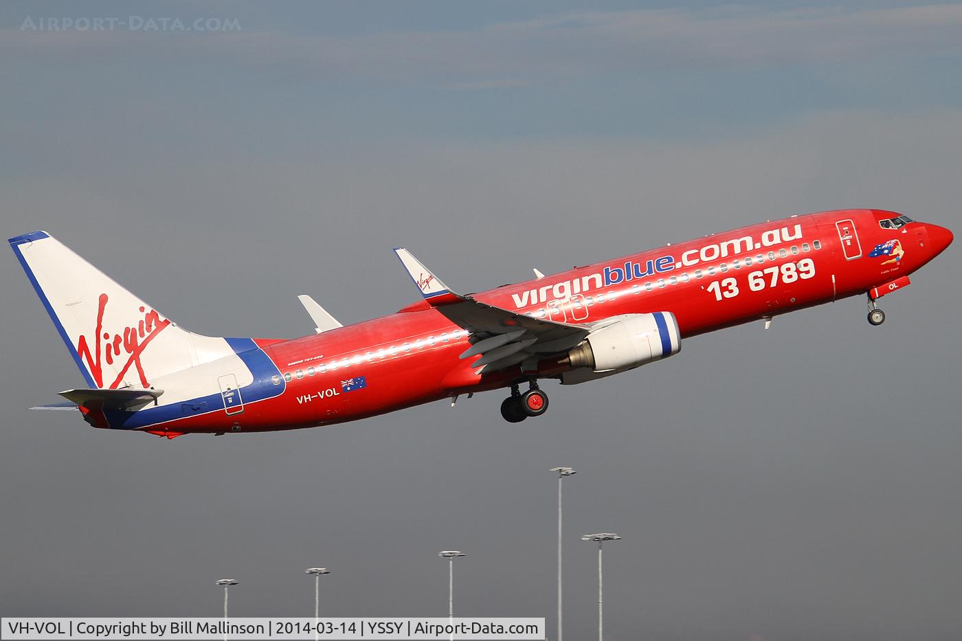 VH-VOL, 2003 Boeing 737-8FE C/N 33759, climbing out from 34L