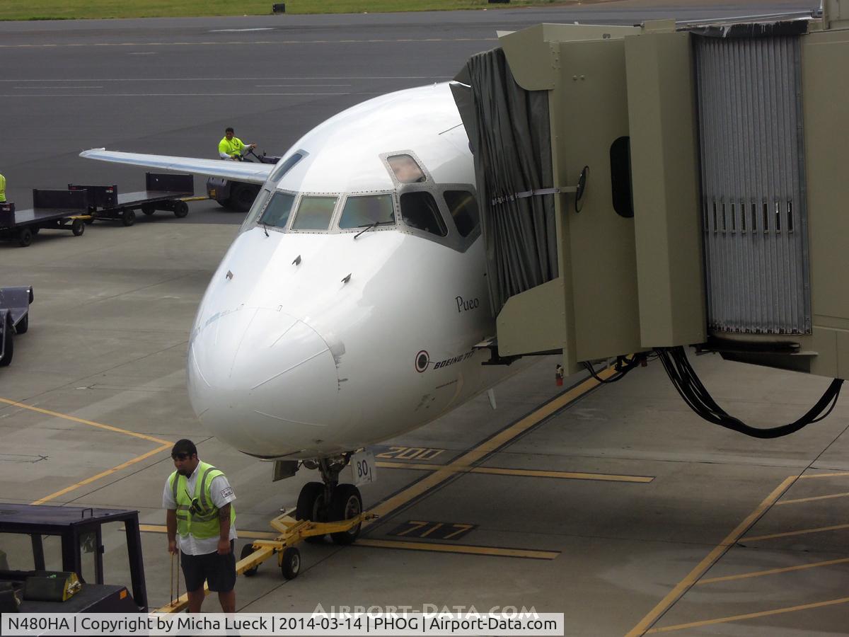 N480HA, 2001 Boeing 717-22A C/N 55125, At Kahului