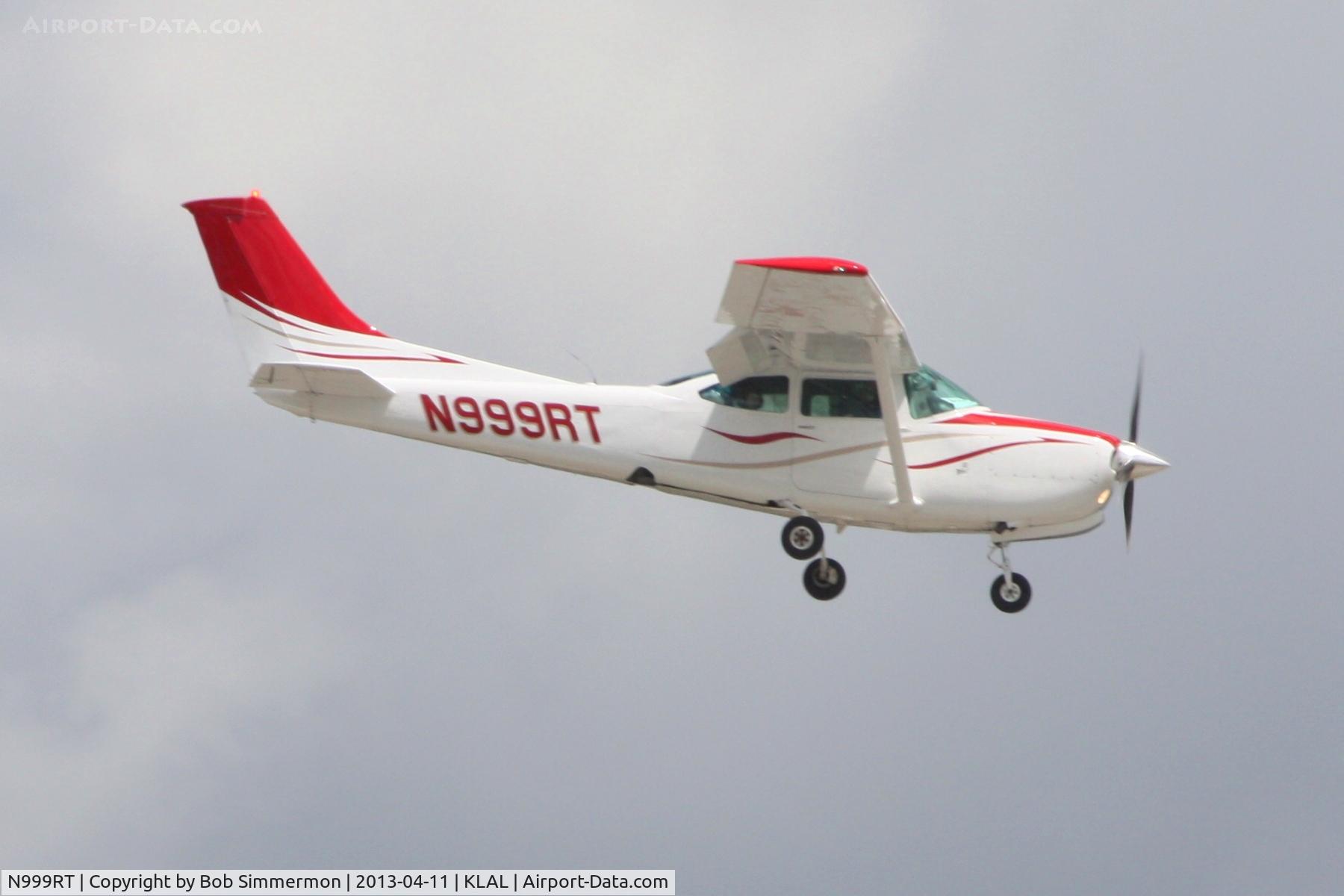 N999RT, 1979 Cessna R182 Skylane RG C/N R18201064, Arriving at Lakeland during Sun N Fun 2013.