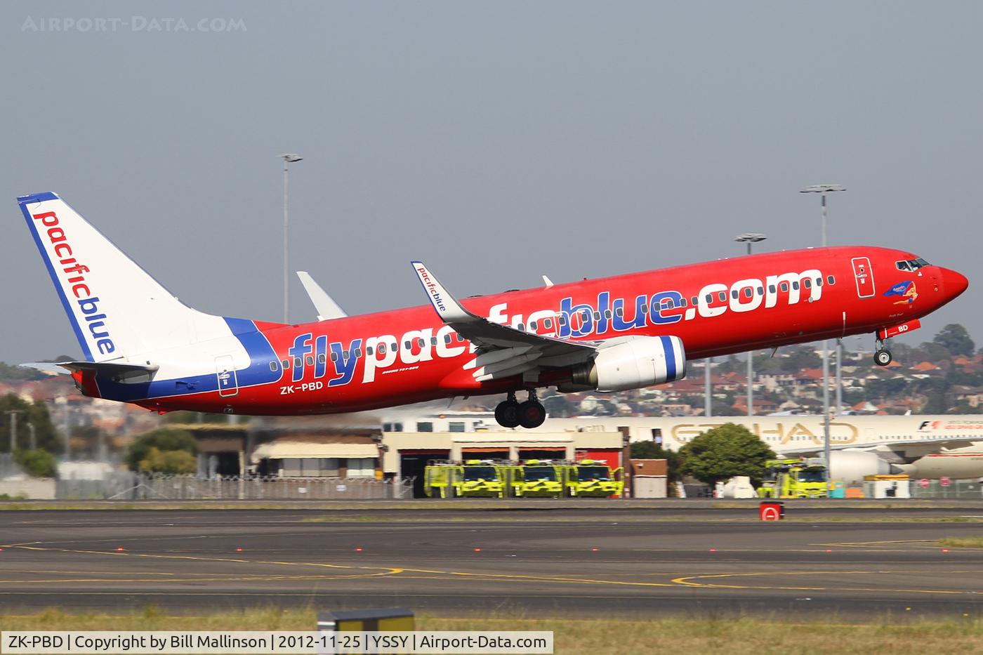 ZK-PBD, 2004 Boeing 737-8FE C/N 33996, away from 34L