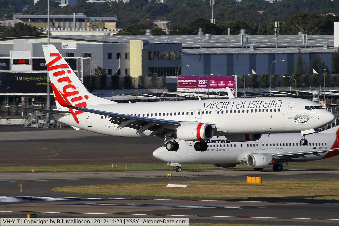 VH-YIT, 2012 Boeing 737-8FE C/N 38717, ready for 16R