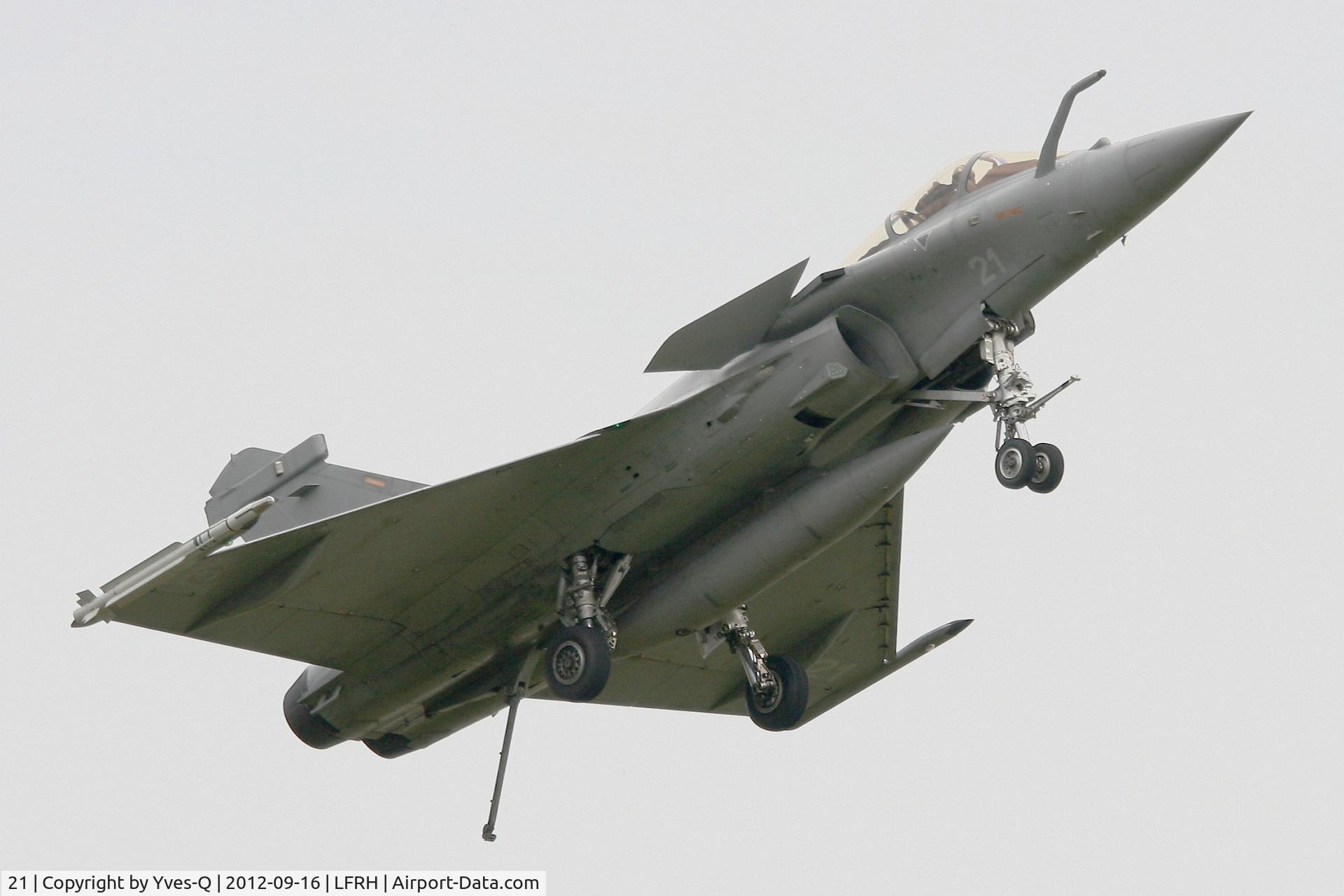 21, Dassault Rafale M C/N 21, French Naval Aviation Dassault Rafale M, Solo display, Lann Bihoué Air Base (LFRH-LRT) Open day 2012