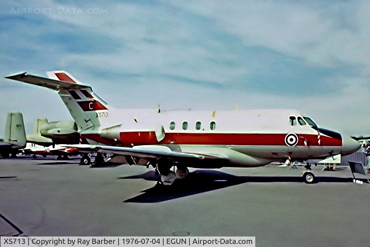 XS713, 1965 Hawker Siddeley HS.125 Dominie T.1 C/N 25041, Hawker-Siddeley 125 Dominie T.1 [25041] (Royal Air Force) RAF Mildenhall~G 04/07/1976. Taken from a slide.