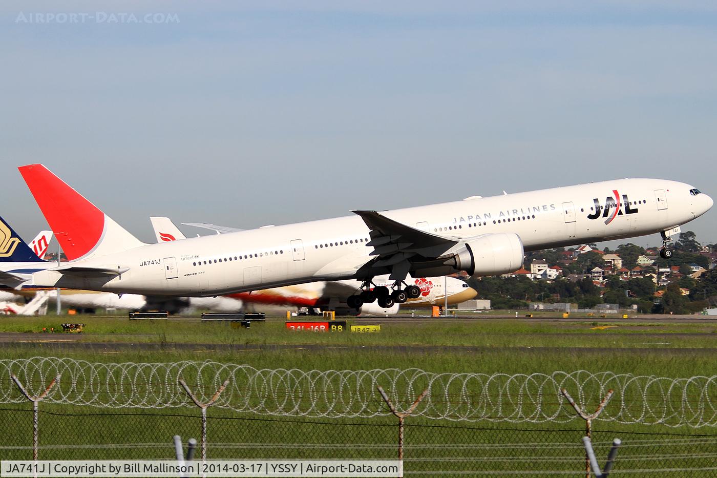 JA741J, 2009 Boeing 777-346/ER C/N 36128, away from 34L