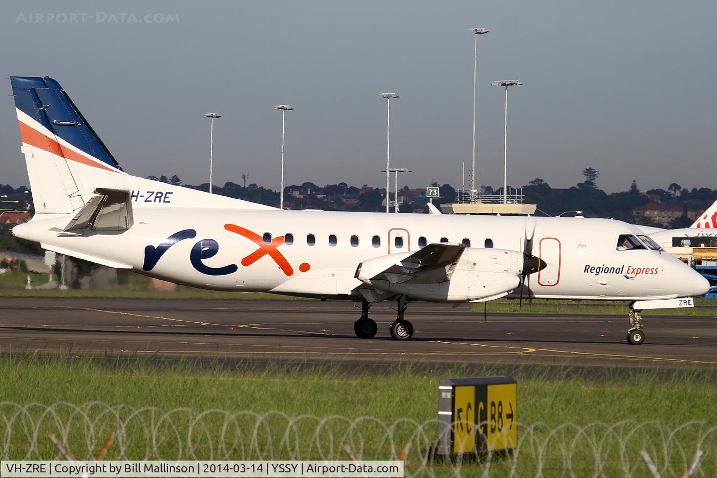VH-ZRE, Saab 340B C/N 340B-391, taxiing from 34R