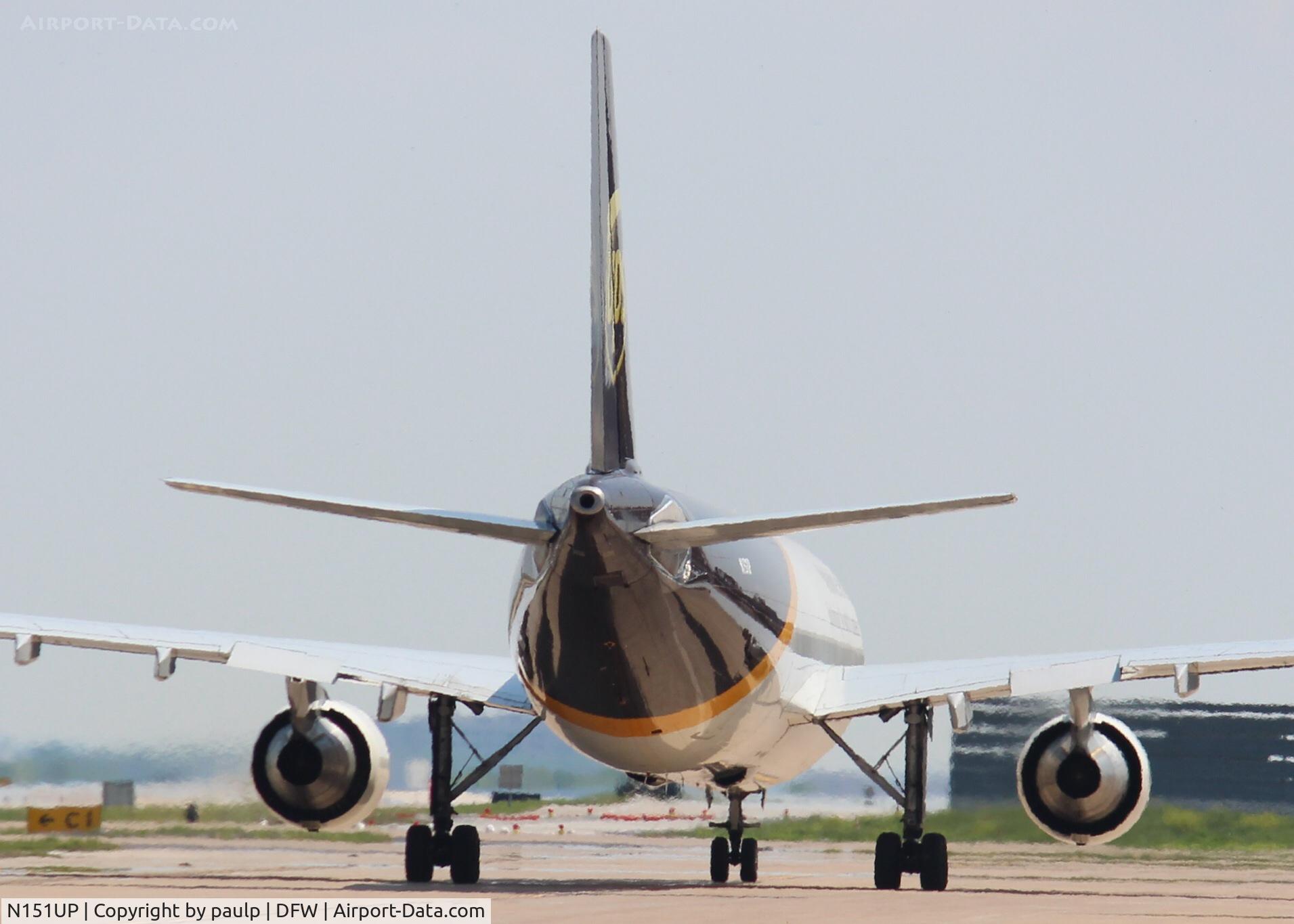 N151UP, 2003 Airbus A300F4-622R C/N 834, Taxiing to take off from the UPS ramp at DFW