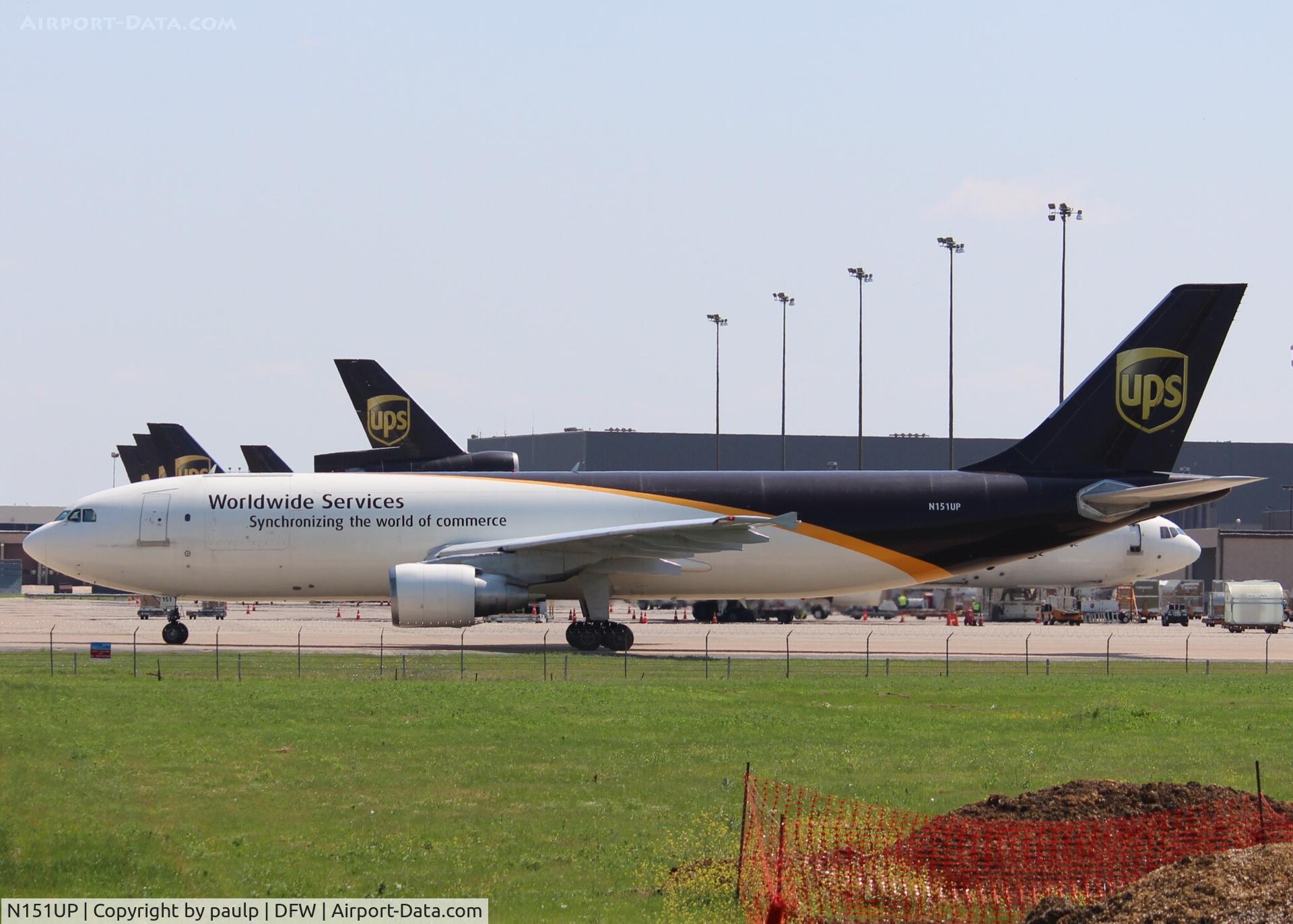 N151UP, 2003 Airbus A300F4-622R C/N 834, Taxiing to take off from the UPS ramp at DFW