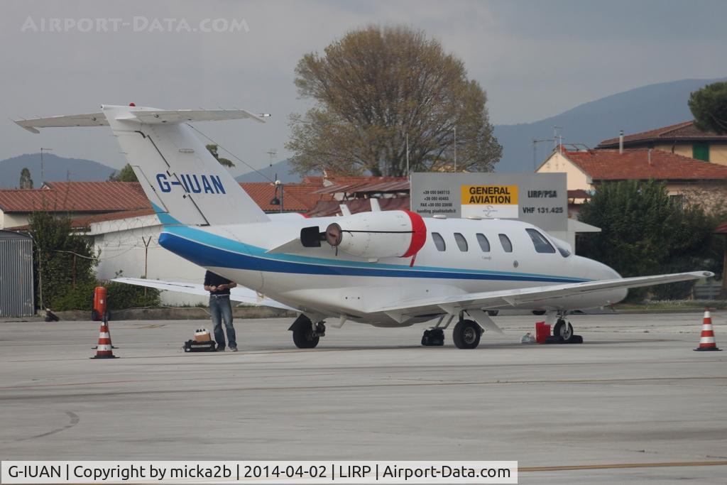 G-IUAN, 1999 Cessna 525 CitationJet C/N 525-0324, Parked
