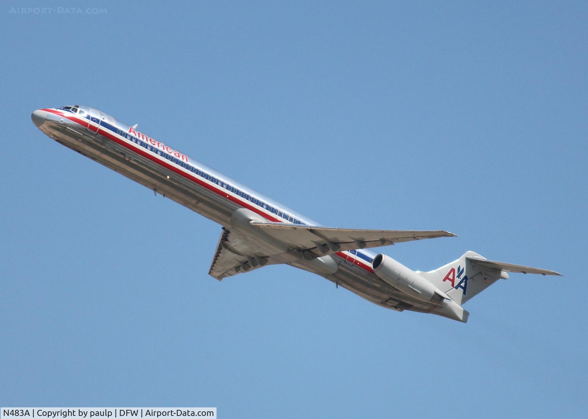 N483A, 1988 McDonnell Douglas MD-82 (DC-9-82) C/N 49676, At DFW.