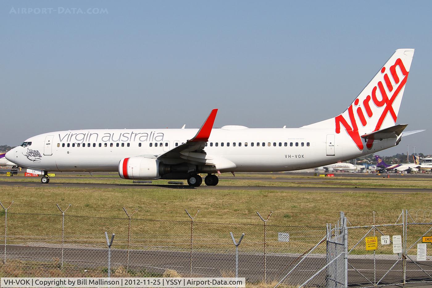 VH-VOK, 2003 Boeing 737-8FE C/N 33758, taxiing to 34R