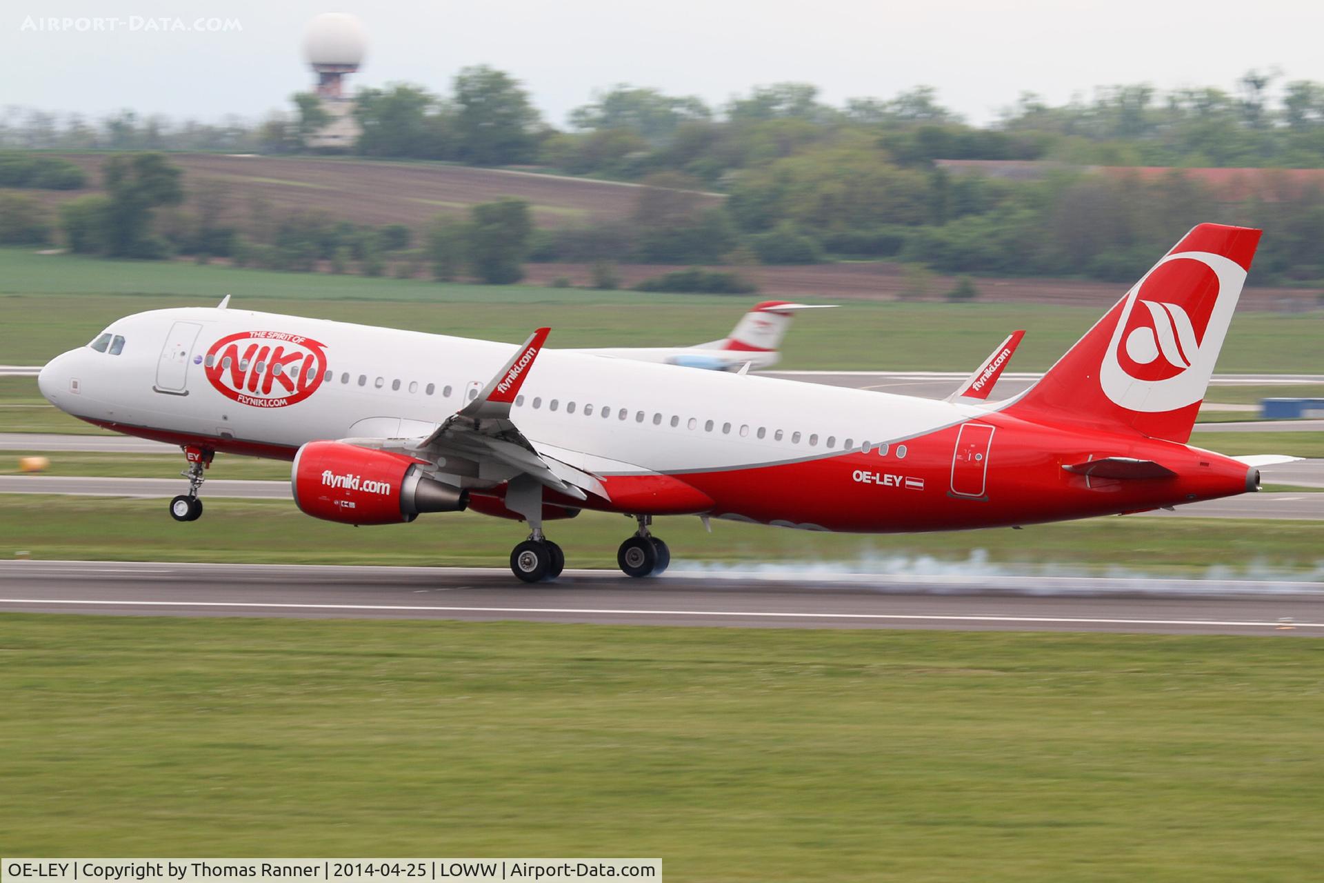 OE-LEY, 2013 Airbus A320-214 C/N 5648, Niki A320