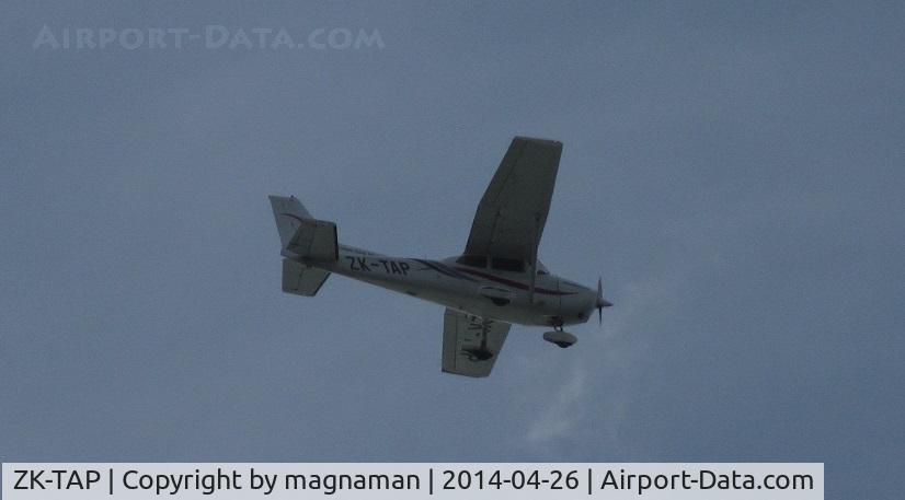 ZK-TAP, Cessna 172R C/N 17280753, On way back to Ardmore over our back garden