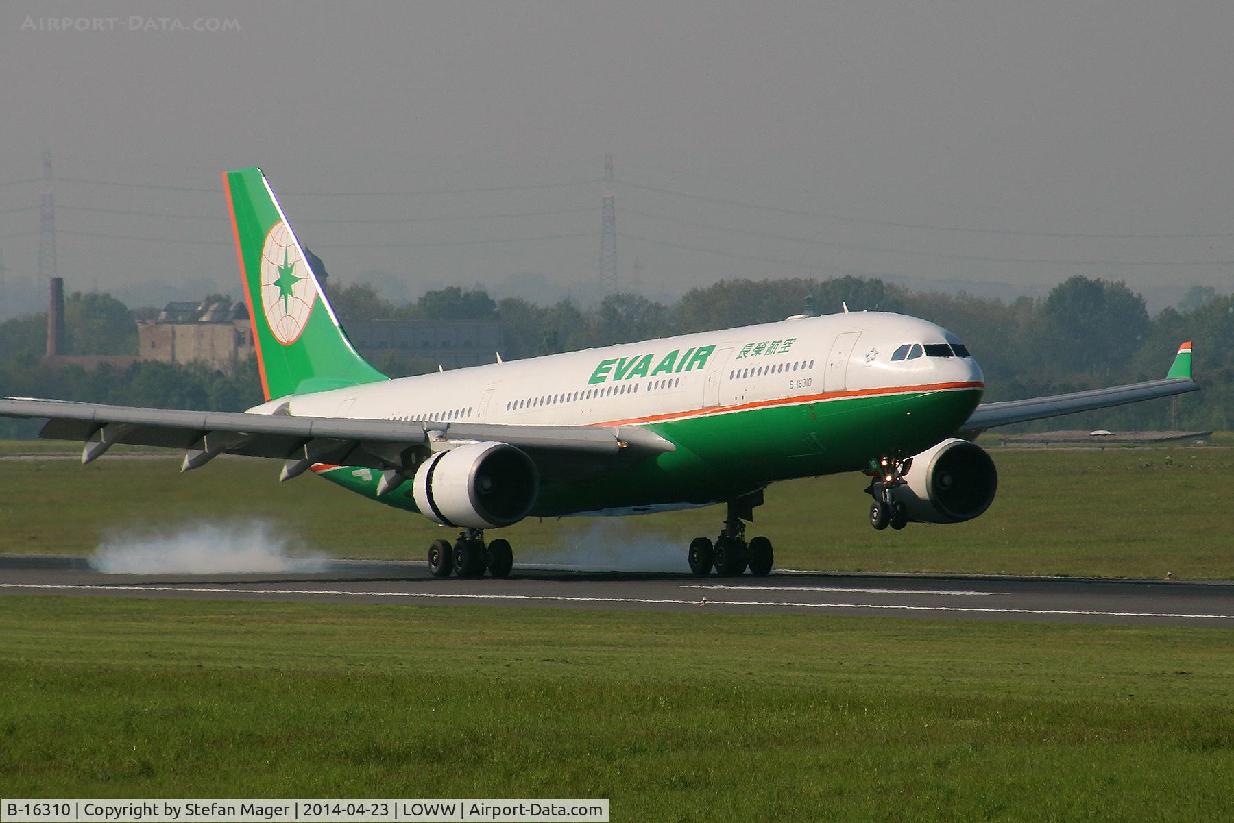 B-16310, 2005 Airbus A330-203 C/N 678, Eva Air Airbus A330-200 @ VIE