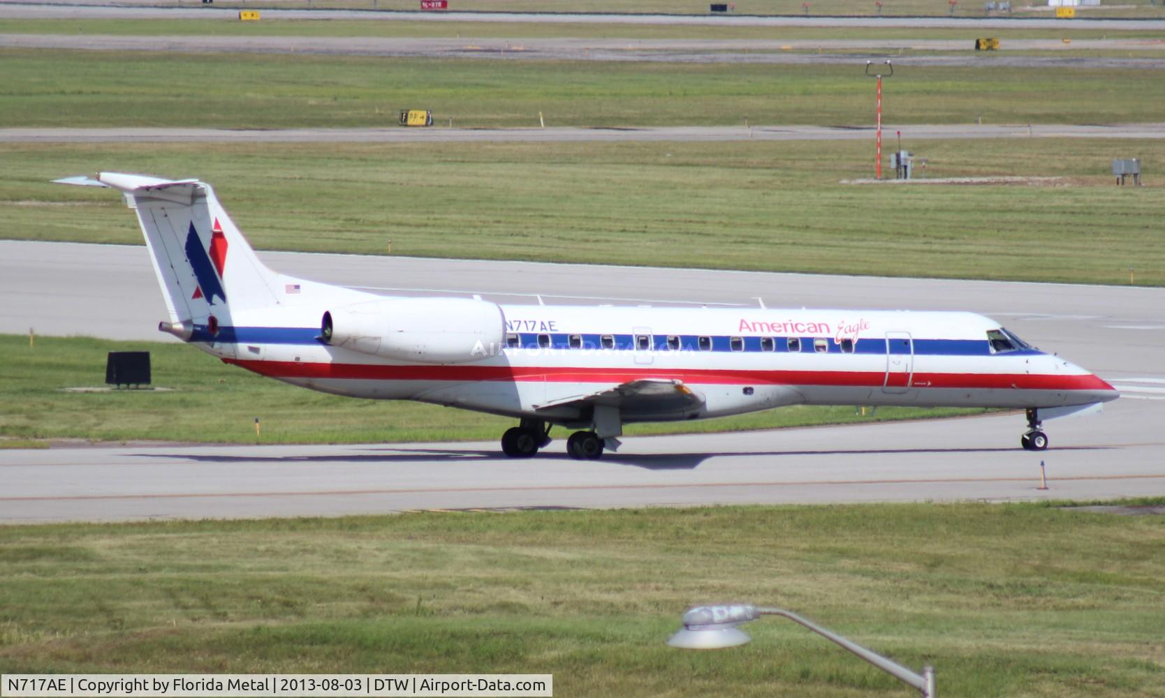 N717AE, 2000 Embraer ERJ-135LR (EMB-135LR) C/N 145272, Eagle E135LR