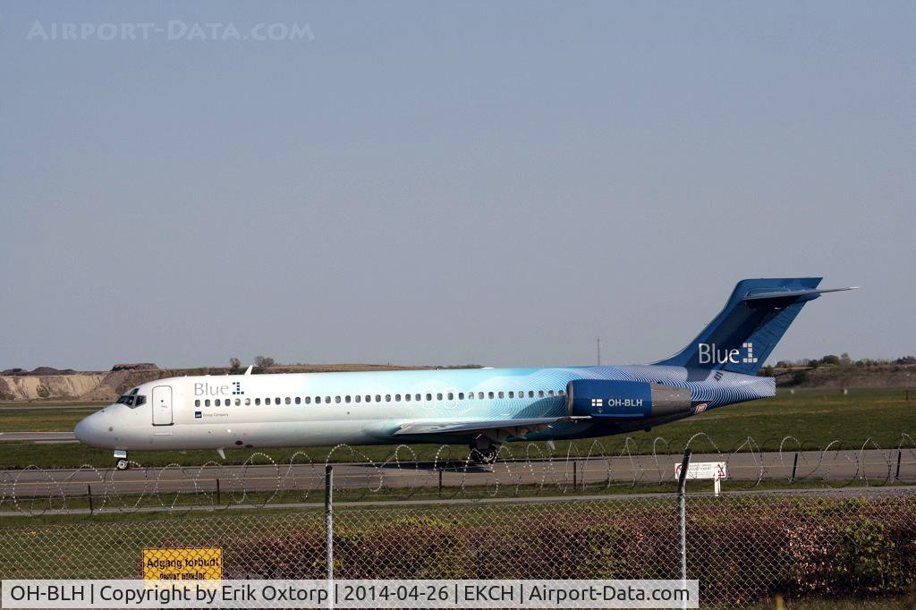 OH-BLH, 2000 Boeing 717-2CM C/N 55060, OH-BLH just arrived on rw 04L