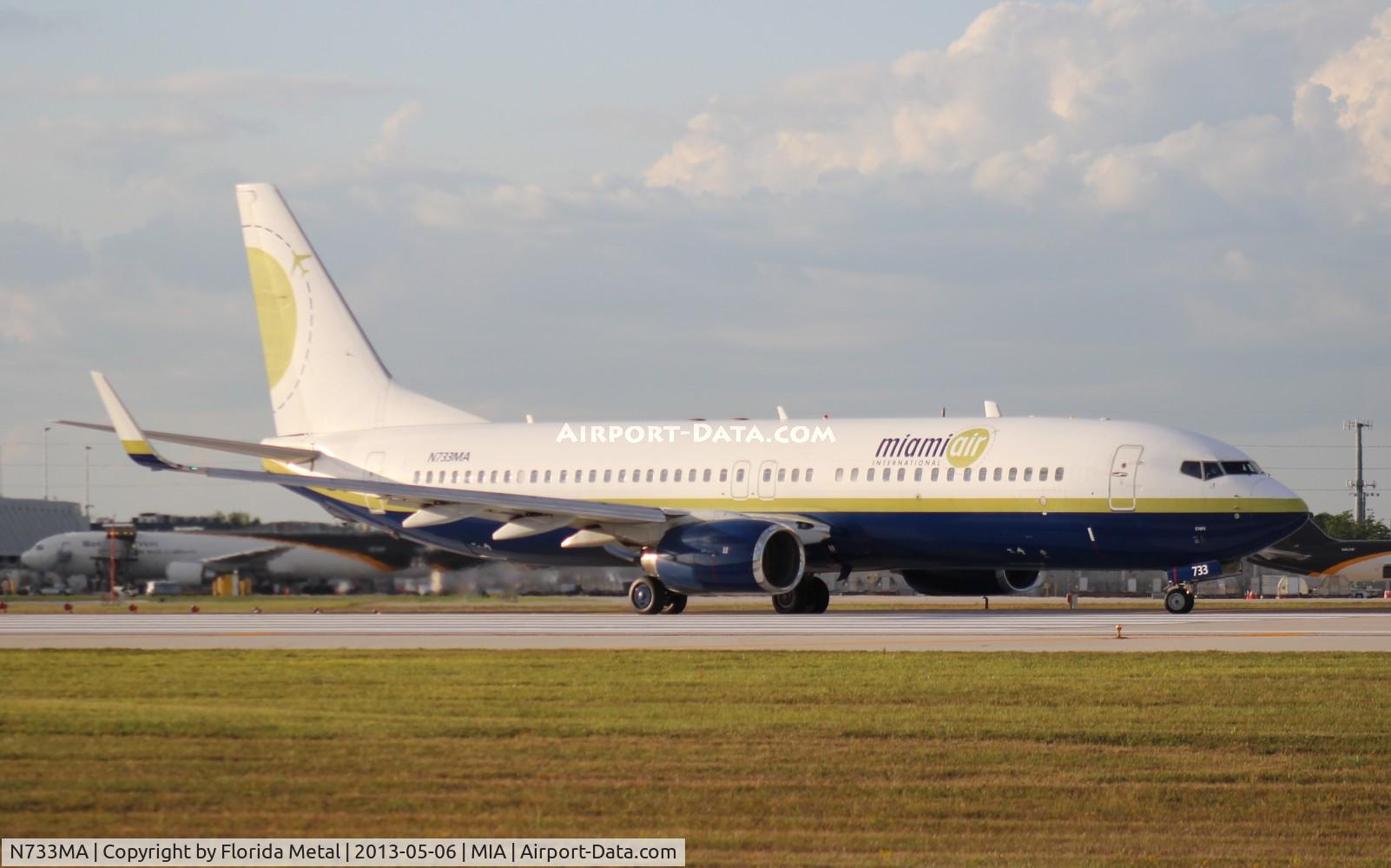 N733MA, 2001 Boeing 737-81Q C/N 30619, Miami Air 737-800