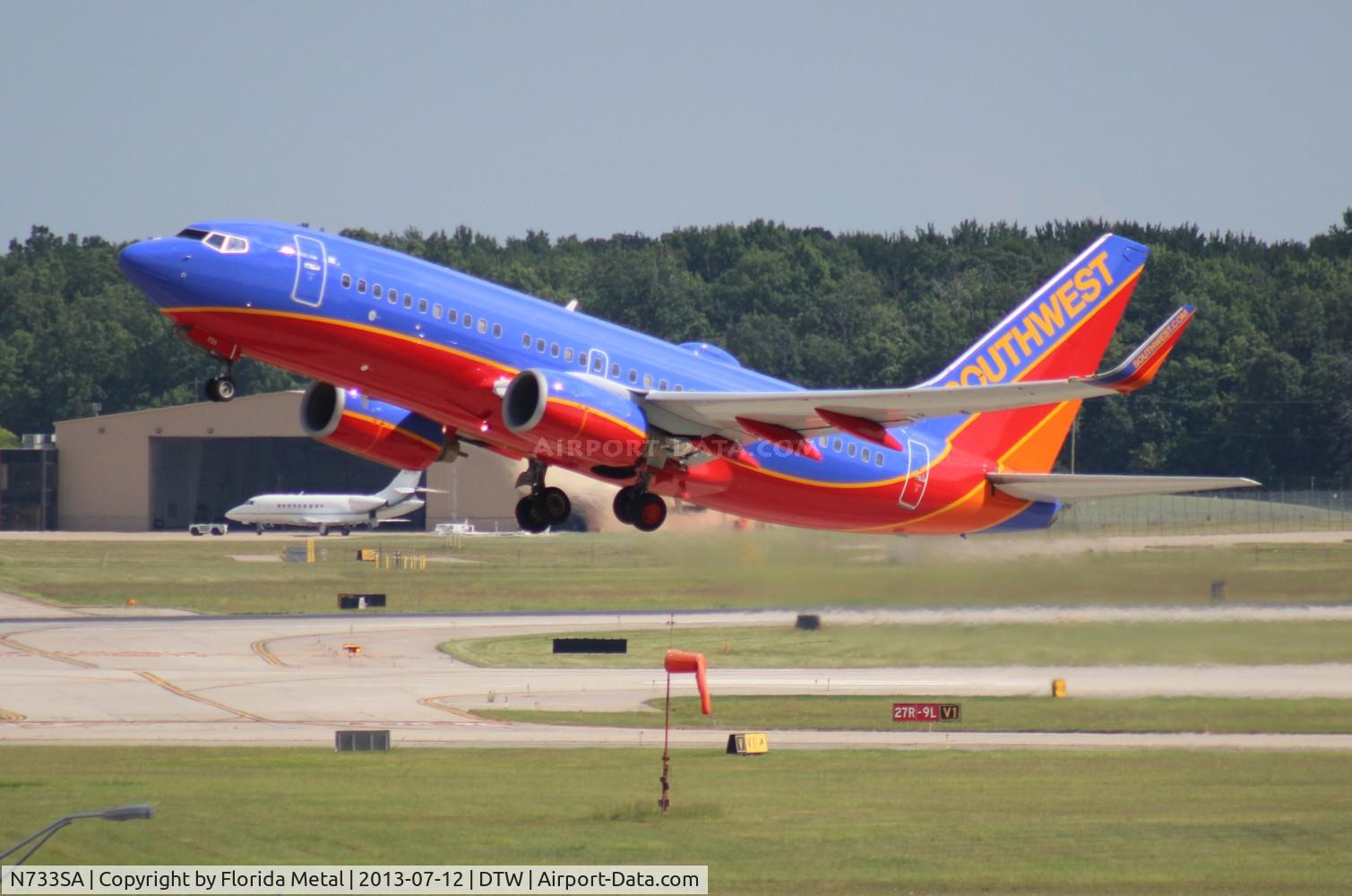 N733SA, 1999 Boeing 737-7H4 C/N 27865, Southwest 737-700