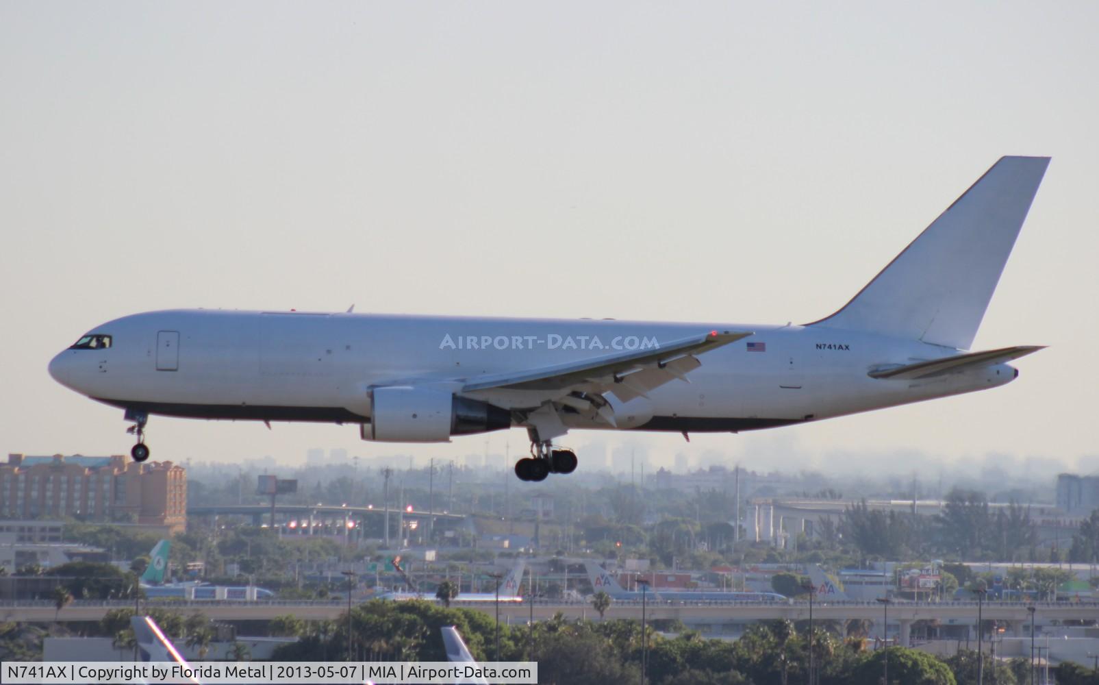 N741AX, 1982 Boeing 767-232 C/N 22215, ABX 767-200