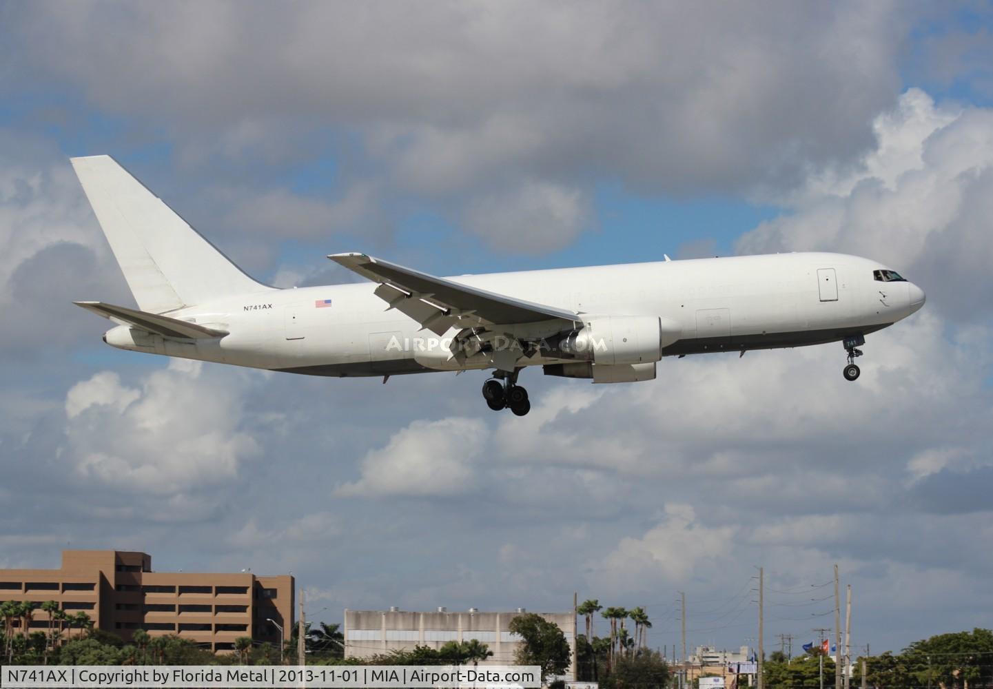 N741AX, 1982 Boeing 767-232 C/N 22215, ABX 767-200