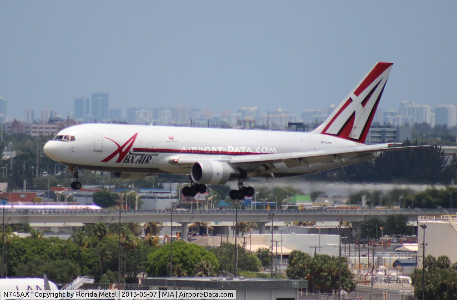 N745AX, 1983 Boeing 767-232 C/N 22222, ABX 767-200