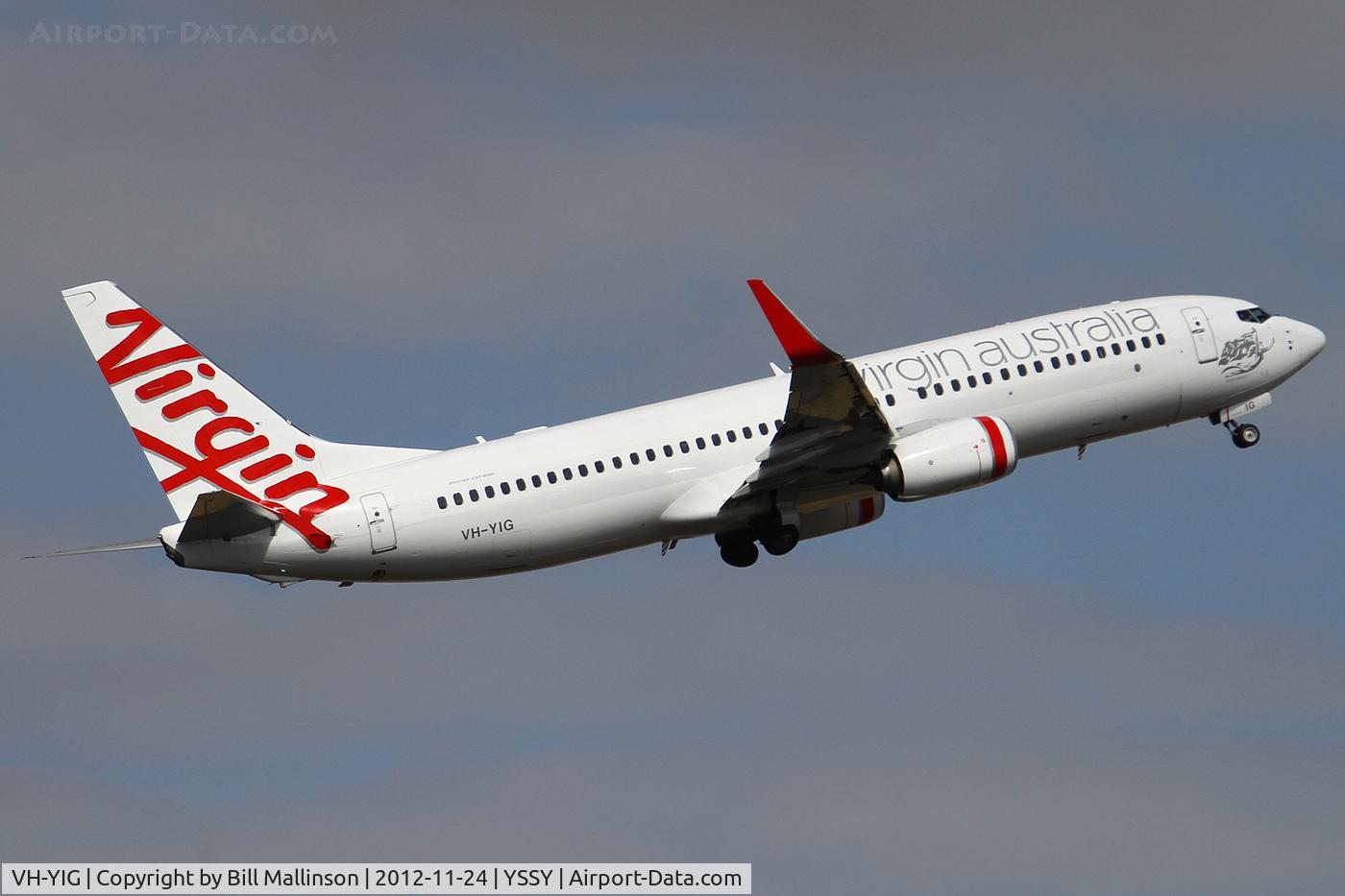 VH-YIG, 2012 Boeing 737-8FE C/N 38711, away off 3 4L