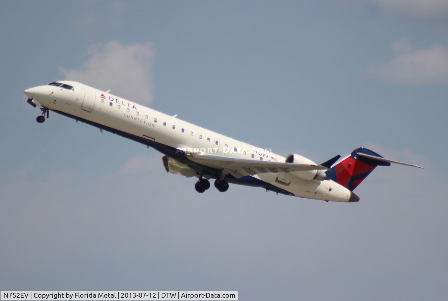 N752EV, Bombardier CRJ-701 (CL-600-2C10) Regional Jet C/N 10166, ASA CRJ-700