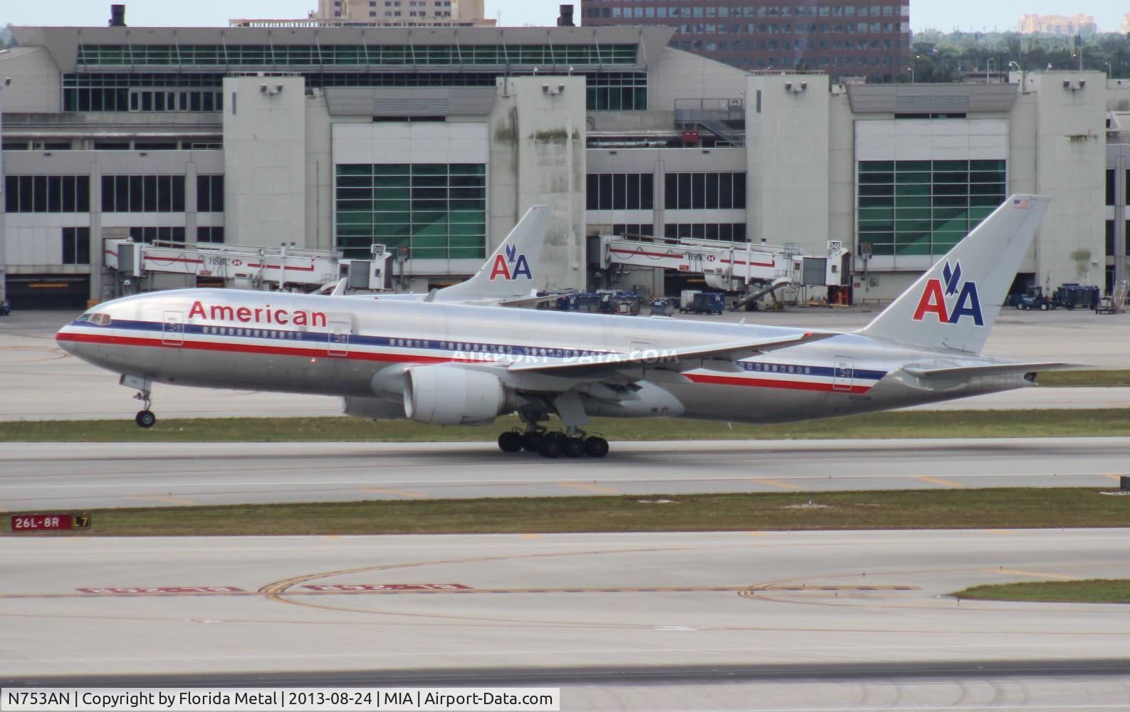 N753AN, 2001 Boeing 777-223 C/N 30261, American 777-200