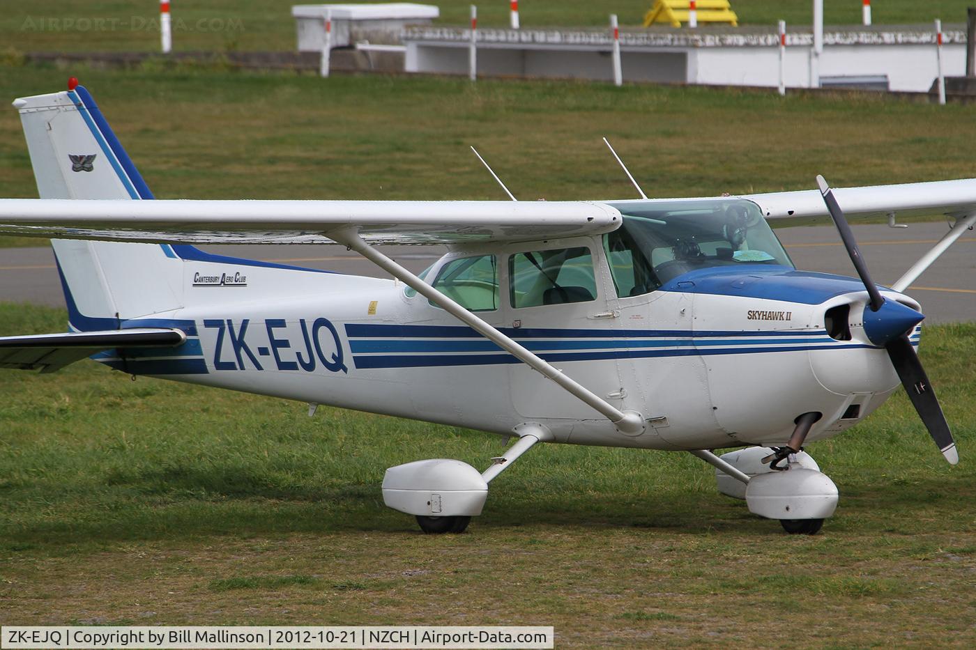 ZK-EJQ, Cessna 172N C/N 17268793, parked