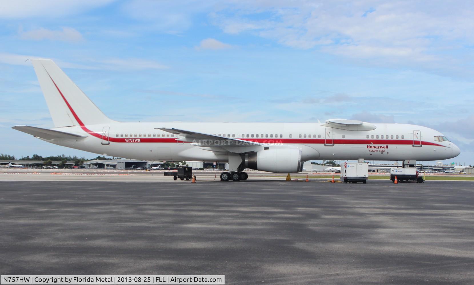 N757HW, 1982 Boeing 757-225 C/N 22194, Honeywell 757-200