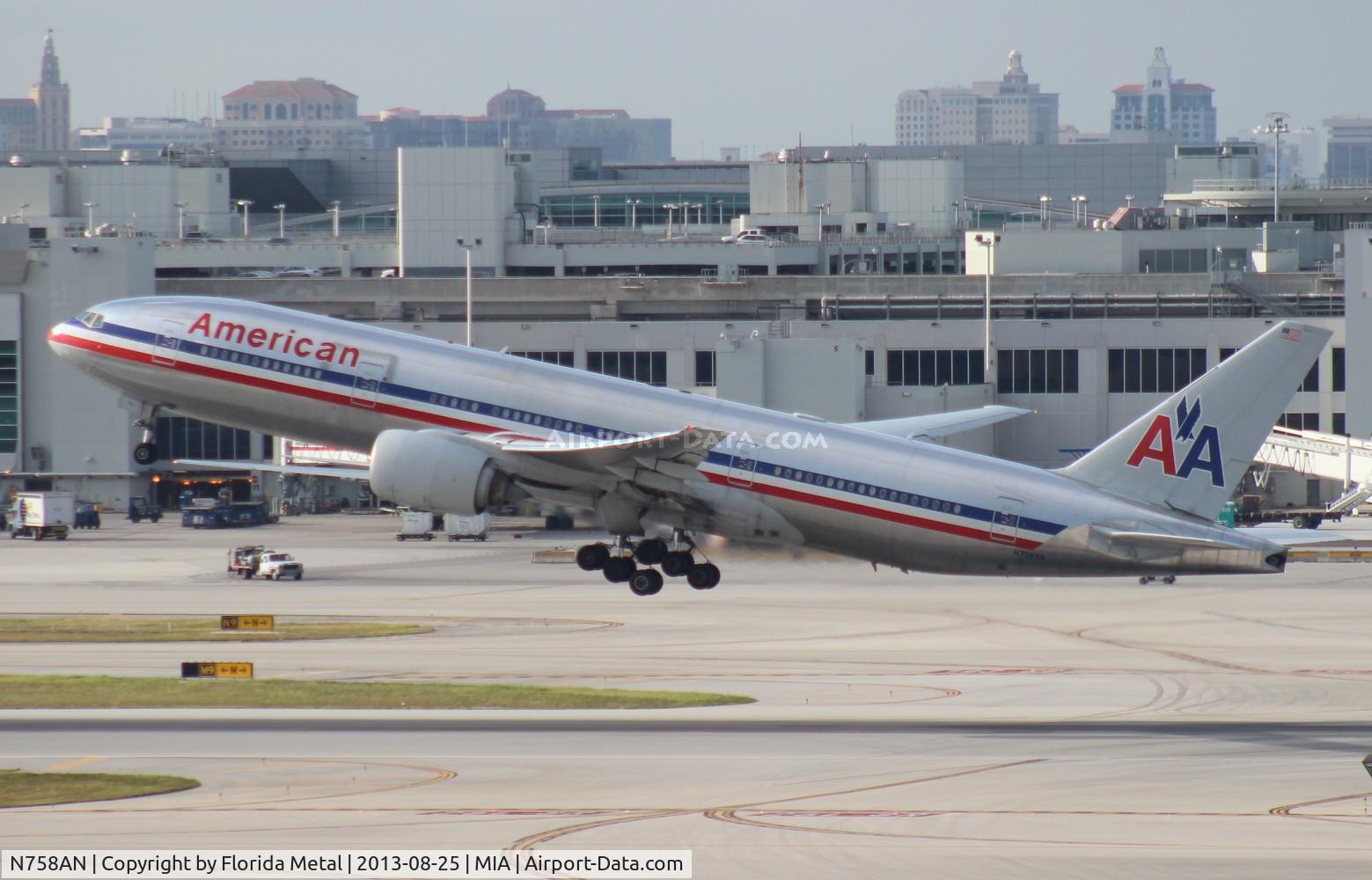 N758AN, 2001 Boeing 777-223 C/N 32637, American 777-200