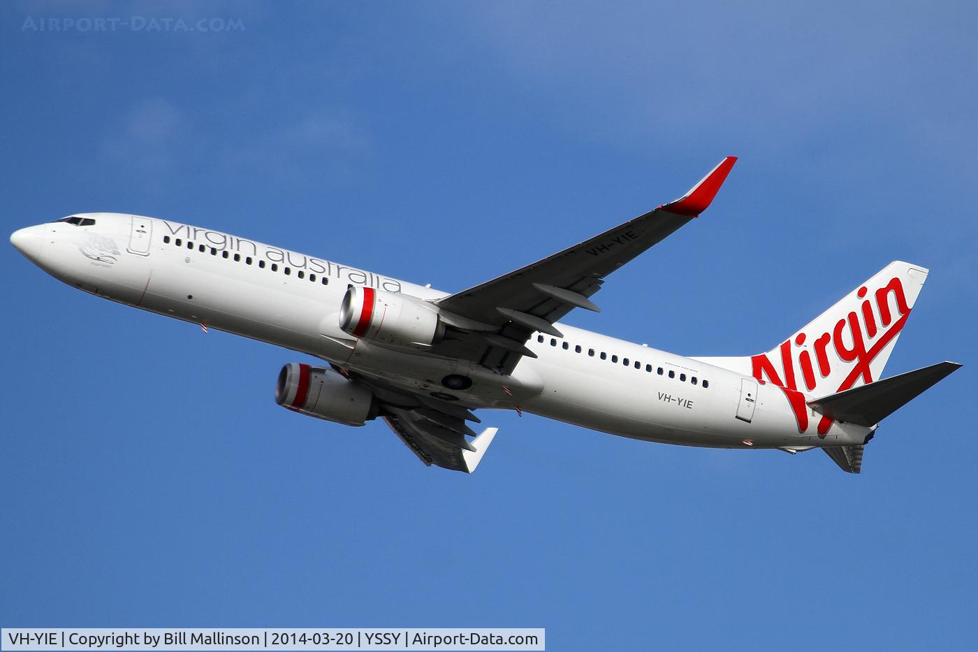 VH-YIE, 2011 Boeing 737-8FE C/N 38708, away from 34L