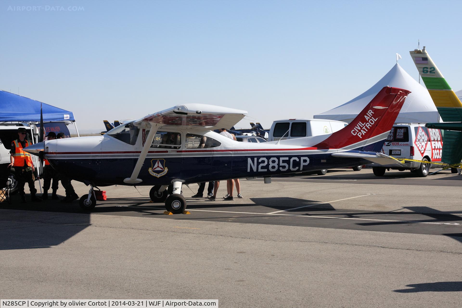 N285CP, Cessna T182T Turbo Skylane C/N T18209010, LA county airshow