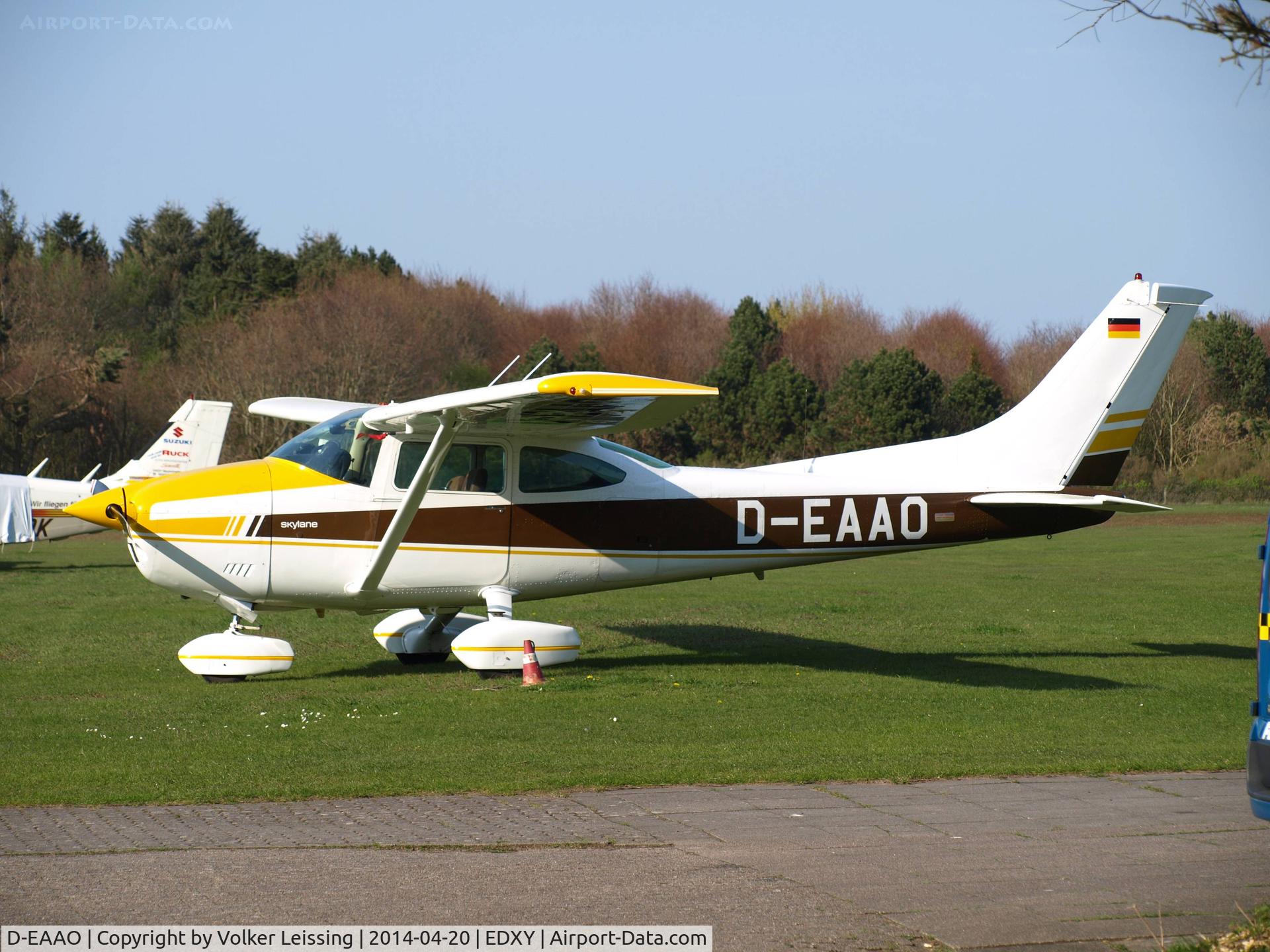 D-EAAO, 1977 Reims 182Q C/N F18200063, Parking on easter-sunday