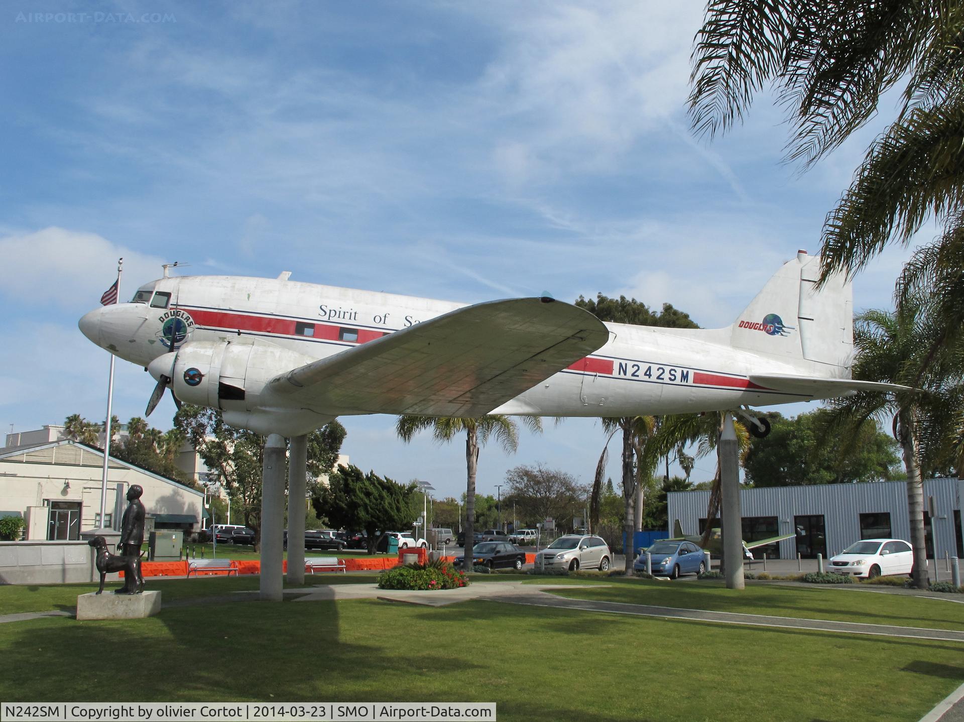 N242SM, 1942 Douglas DC-3 C/N 4877, Santa monica air museum