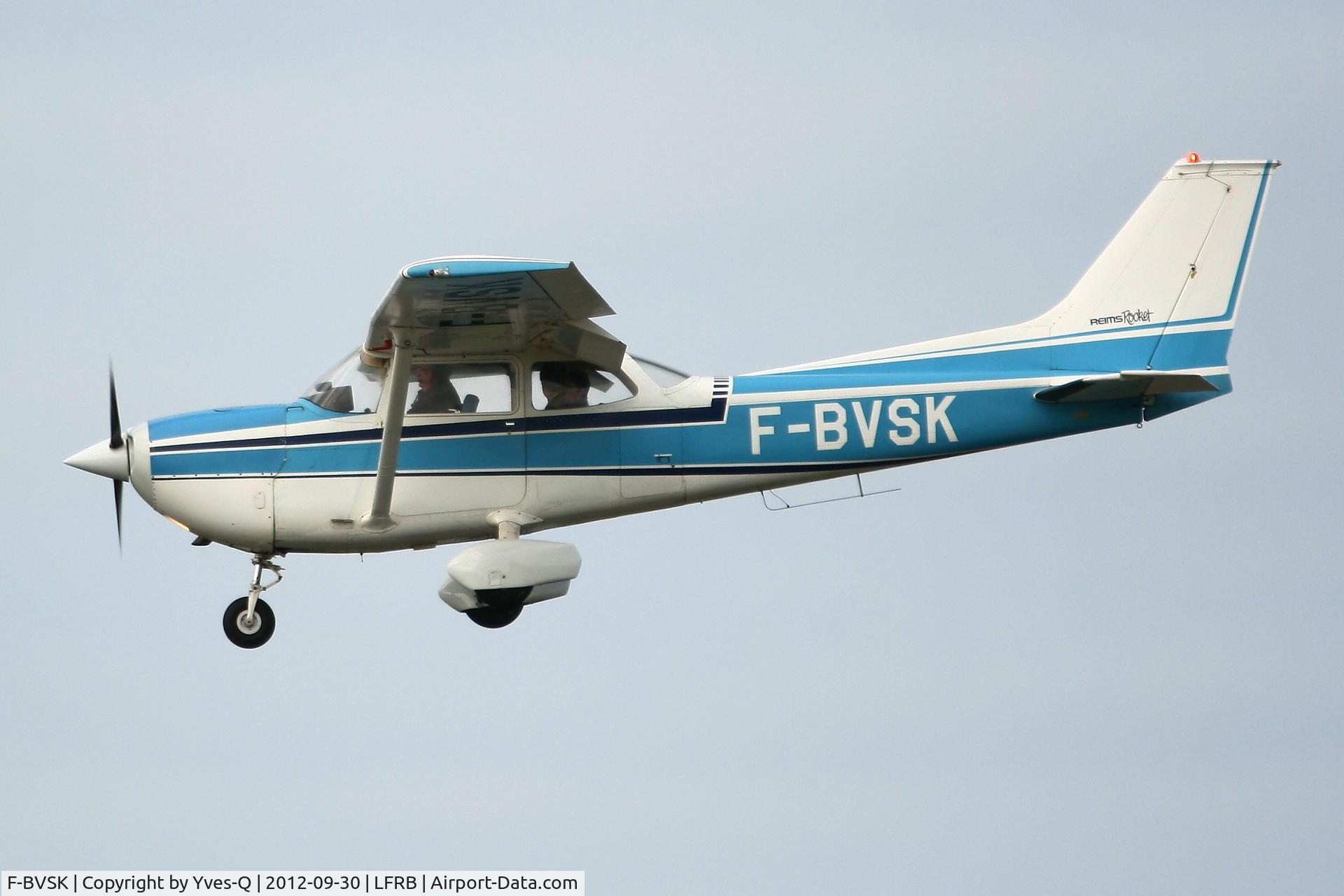 F-BVSK, Reims FR172J Rocket C/N 0511, Reims FR172J Rocket, Short Approach Rwy 25L, Brest-Guipavas Airport (LFRB-BES)