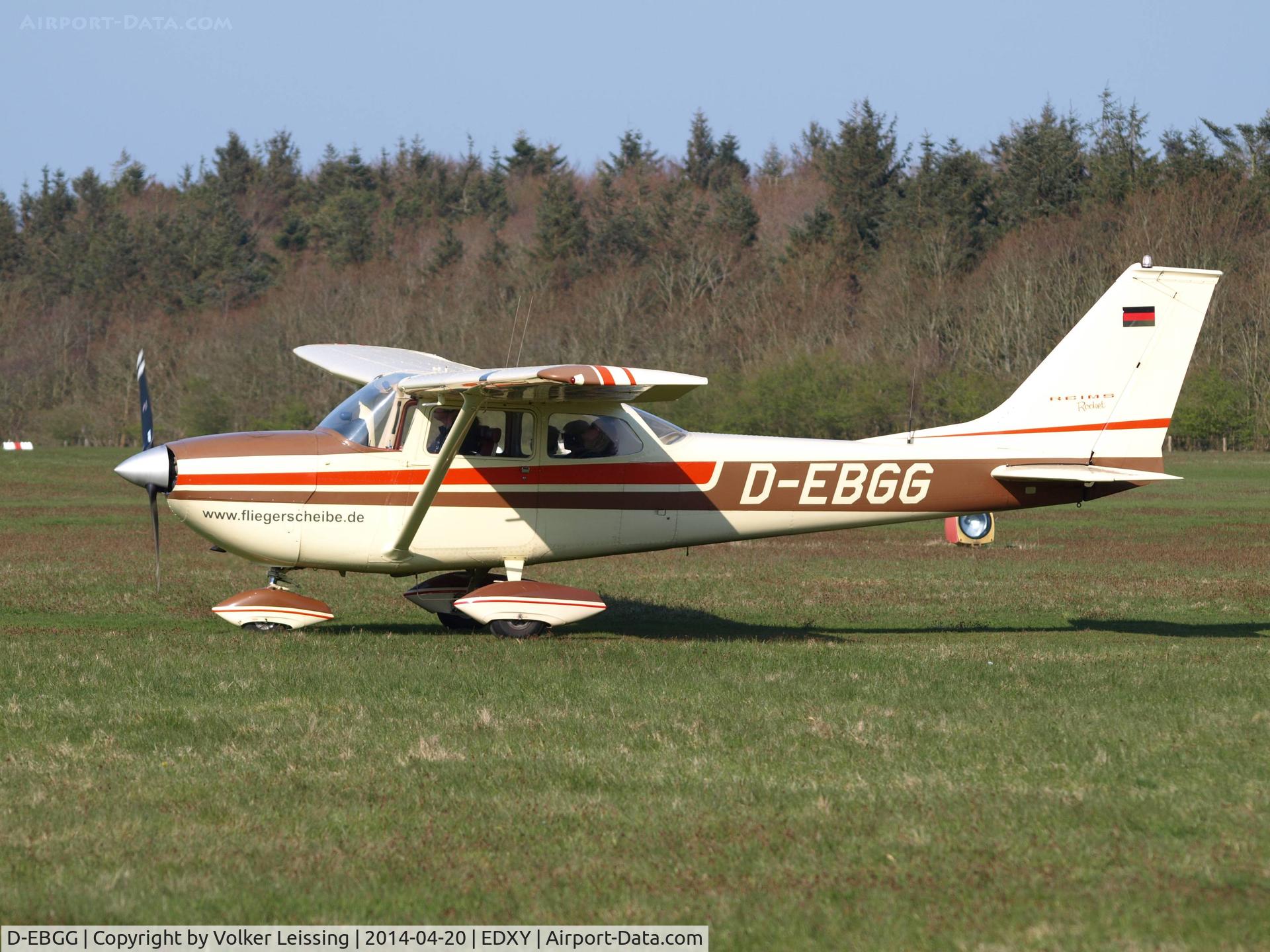 D-EBGG, 1970 Reims FR172G Reims Rocket C/N FR17200151, taxi to rwy