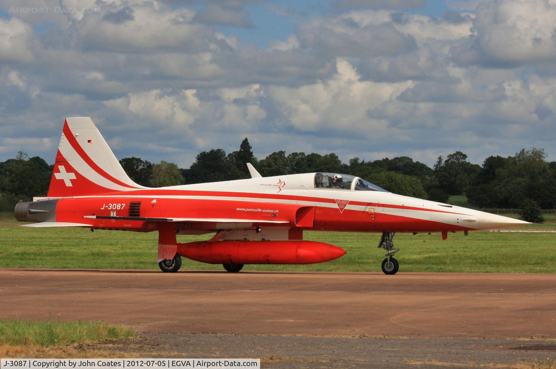 J-3087, Northrop F-5E Tiger II C/N L.1087, Arriving RIAT 2012