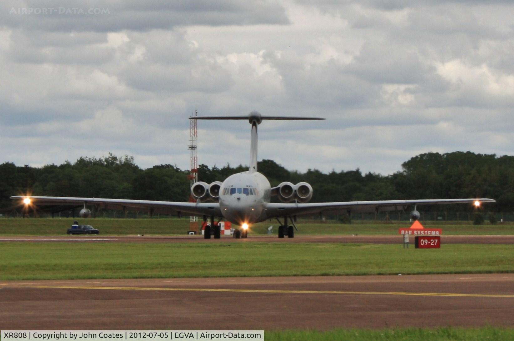 XR808, 1966 Vickers VC10 C.1 C/N 828, Arriving RIAT 2012