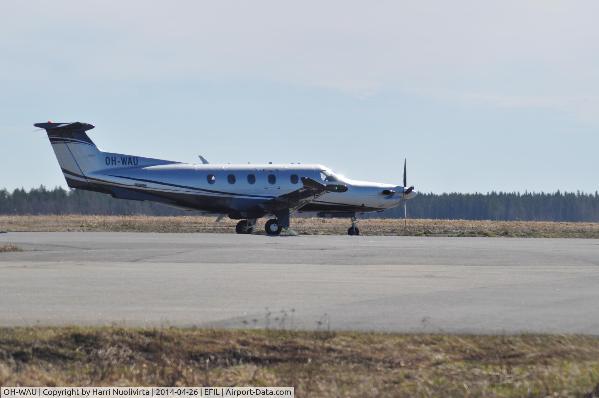 OH-WAU, 2009 Pilatus PC-12/47E C/N 1090, Landing at Seinäjoki airport