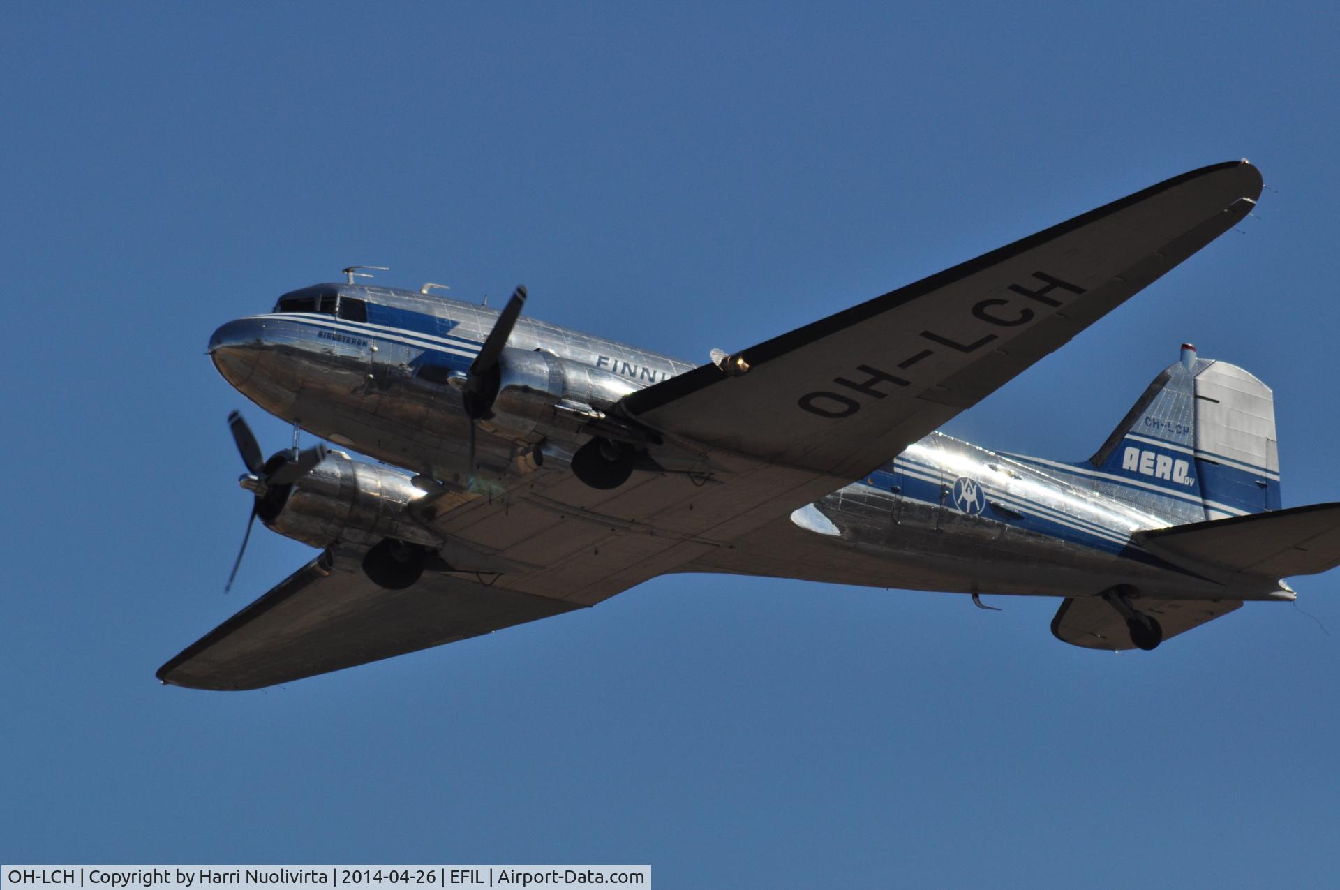 OH-LCH, 1942 Douglas C-53C Skytrooper C/N 6346, Flying by