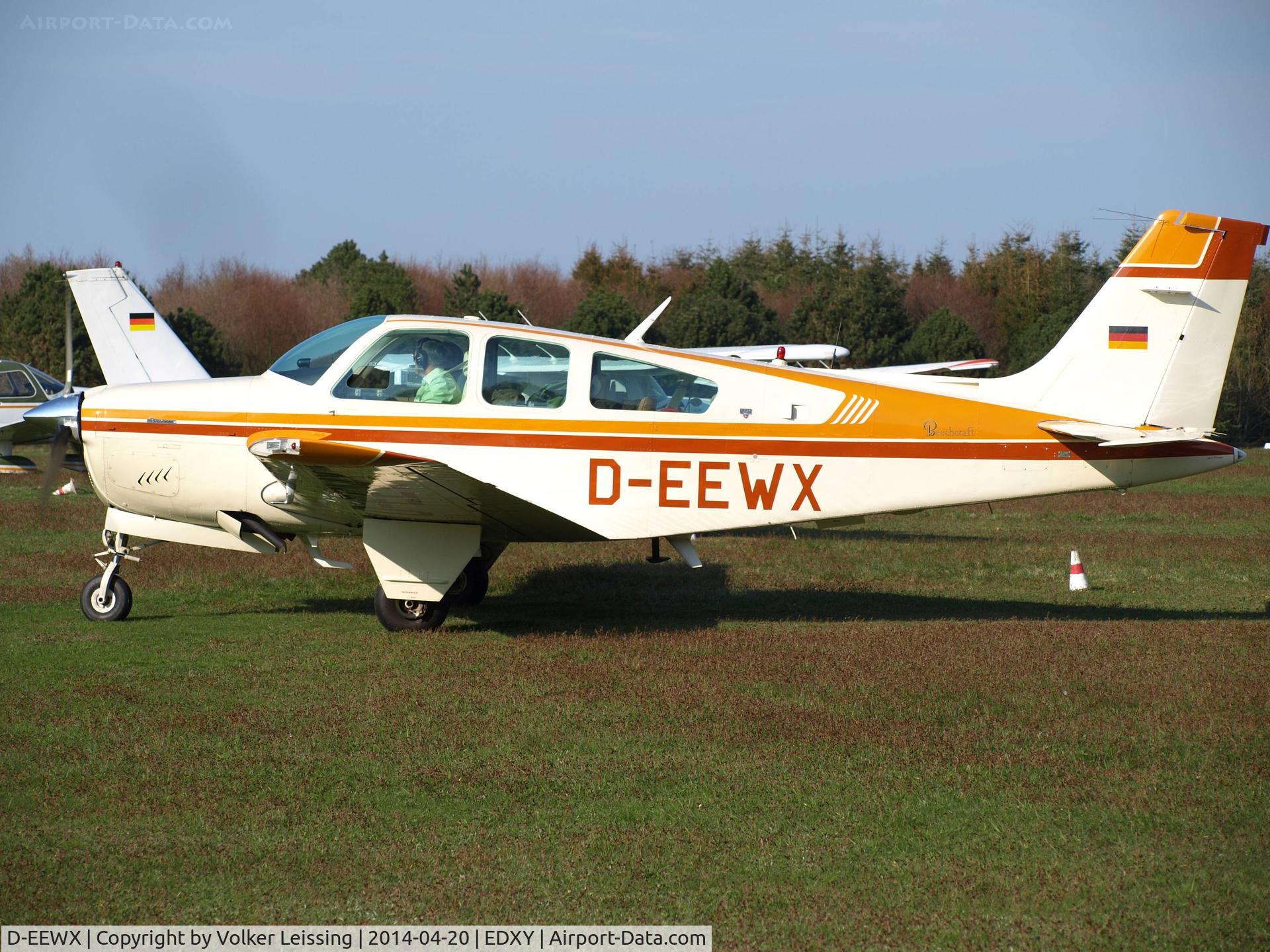 D-EEWX, 1983 Beech F33A Bonanza Bonanza C/N CE-947, ready for taxi