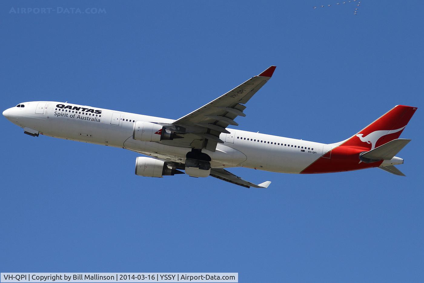 VH-QPI, 2005 Airbus A330-303 C/N 0705, away off 34L