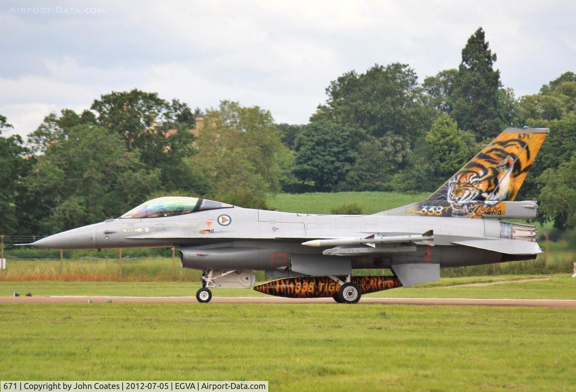 671, Fokker F-16AM Fighting Falcon C/N 6K-43, Arriving RIAT 2012