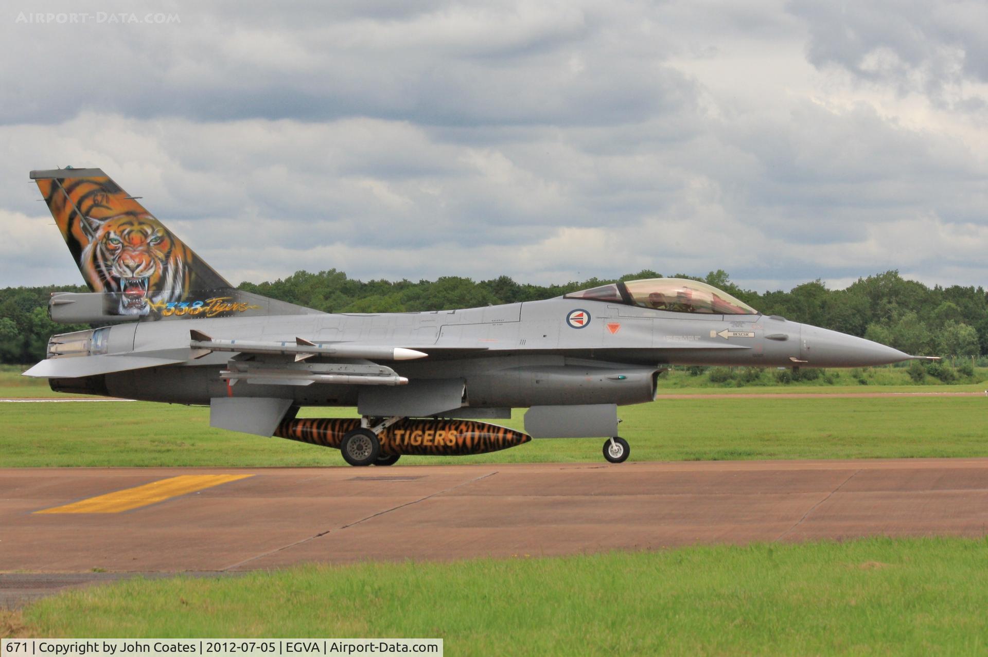 671, Fokker F-16AM Fighting Falcon C/N 6K-43, Arriving RIAT 2012
