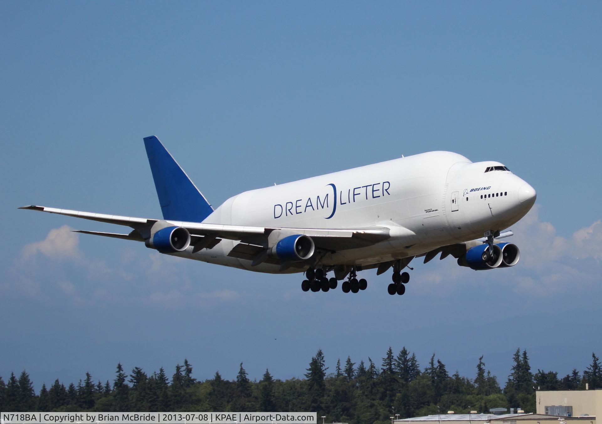 N718BA, 1992 Boeing 747-4H6 C/N 27042, 747-4J6LCF Dreamlifter. Boeing (Atlas Air). N718BA cn 27042 932. Everett - Snohomish County Paine Field (PAE KPAE). Image © Brian McBride. 08 July 2013