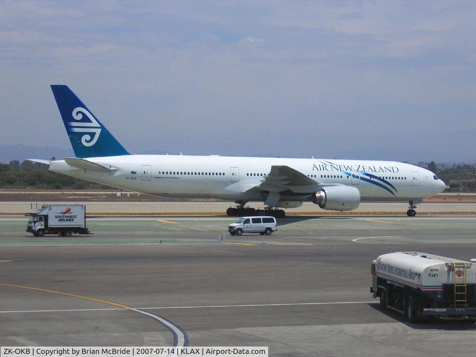 ZK-OKB, 2005 Boeing 777-219/ER C/N 34376, Air New Zealand. 777-219ER. ZK-OKB cn 34376 537. Los Angeles - International (LAX KLAX). Image © Brian McBride. 14 July 2007